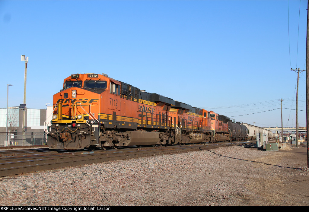 BNSF 7112 East